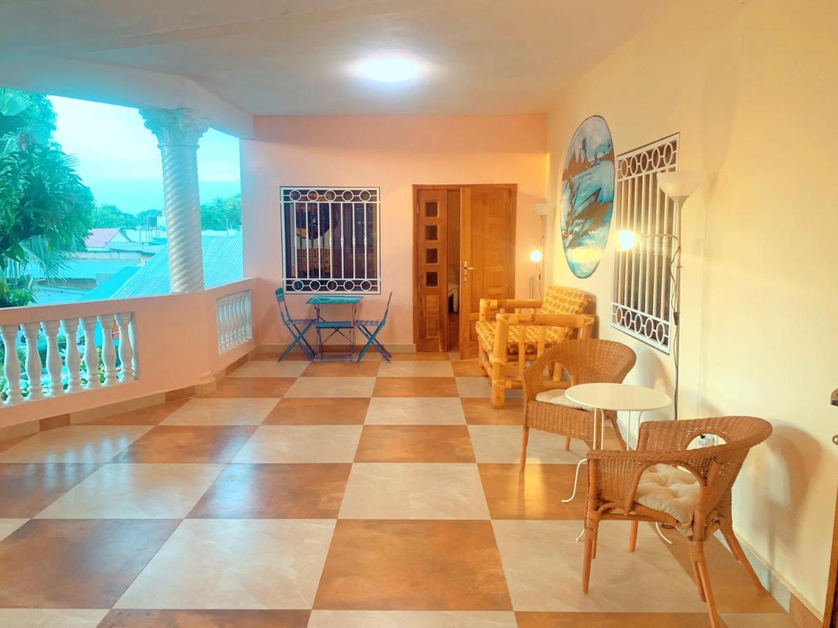 Bajo Kunda - Guesthouse Kololi Exterior foto